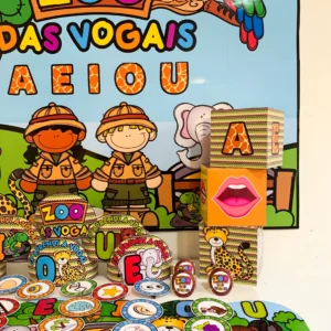 Zoo das Vogais.